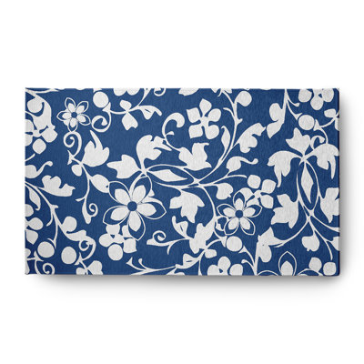 Ingunn Chenille Floral Indoor Rug