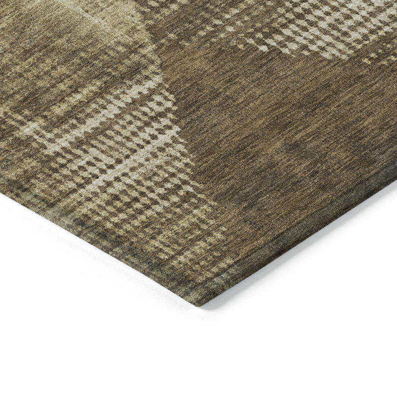 Brown Geometric Pattern 3' x 5' Synthetic Indoor/Outdoor Rug