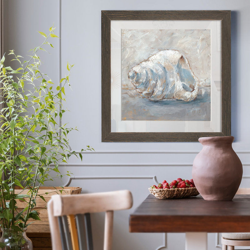 «Blue Shell Study IV», reproduction sur toile encadrée, H 35,5 po x l 35,5 po x P 1,5 po, Cadre en papier gris