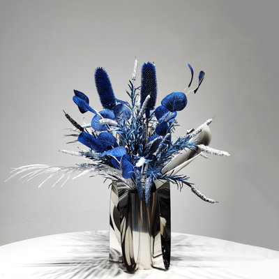 Haut de gamme décorations et décorations de fleurs simulées