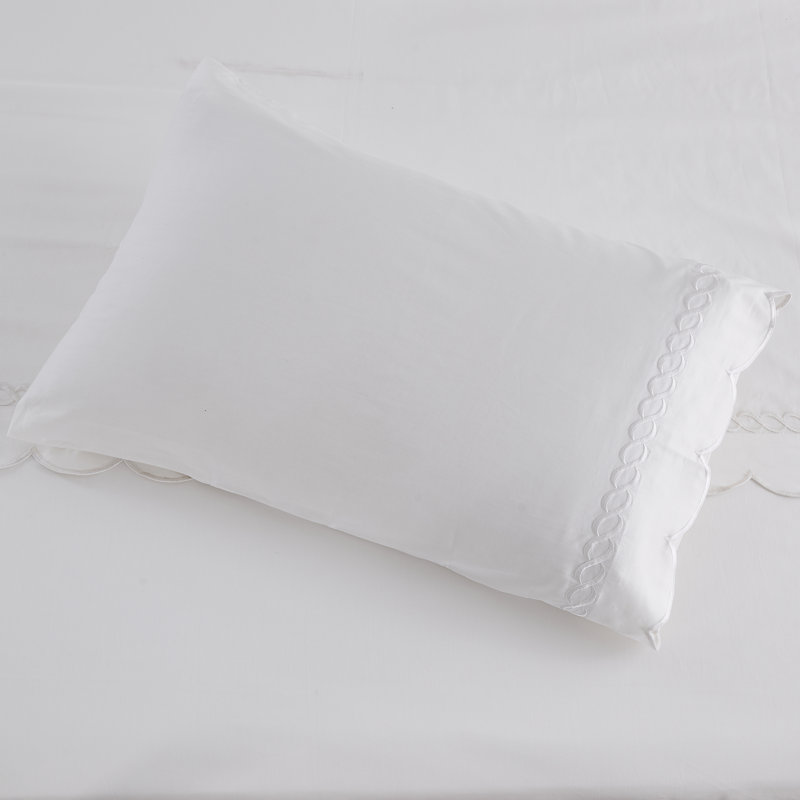 T600 SCALLOP ROPE SHEET SET AND PILLOWCASES, King Sheet Set with 2 Pillowcases, White