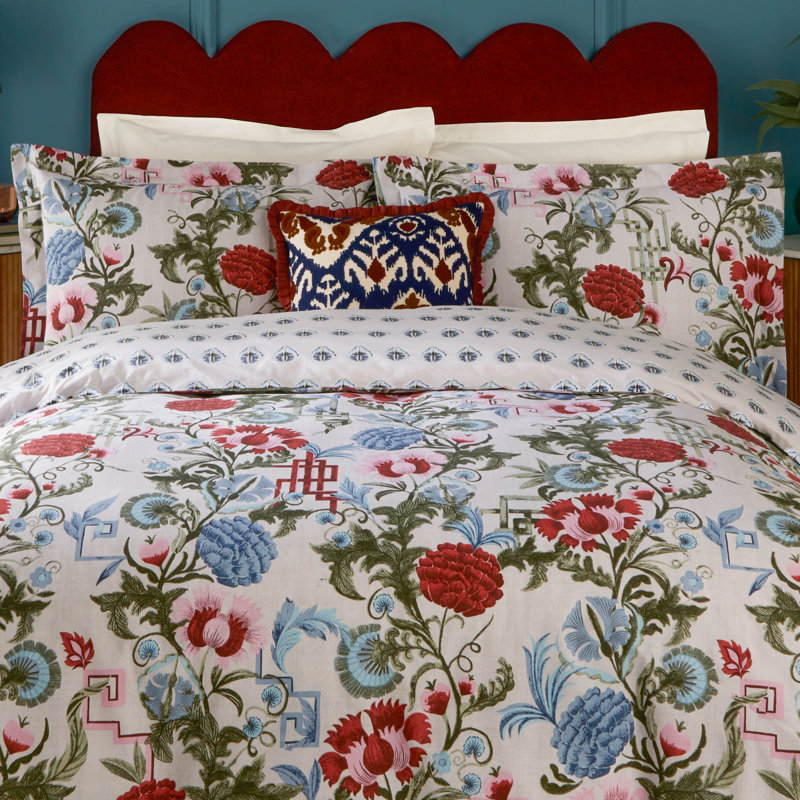 Ishana Classic Cotton Blend Floral Duvet Cover Set with Pillowcases, Redcurrent/ French Blue