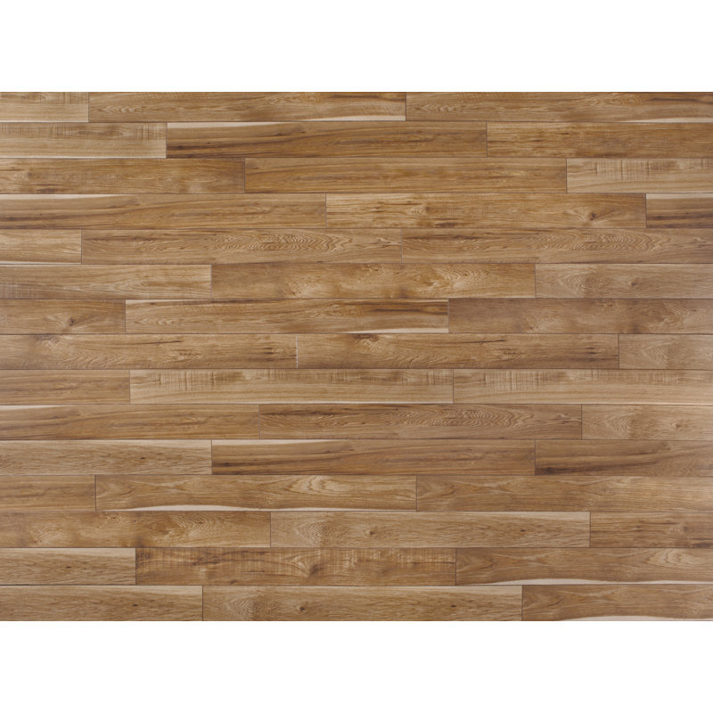 Revêtement de sol stratifié en hickory 6,375 po x 47,5 po x 12 mm Restoration Collection, Naturel