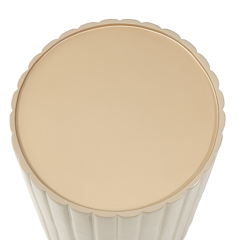 Malibu Crest End Table, Chardonnay