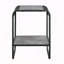 Table de bout moderne au design épuré avec tablette à finition noire, structure en métal, meubles de salon gris béton, 1 pièce