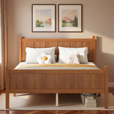 Modern Platform Bed With Line Headboard And Sturdy Legs
