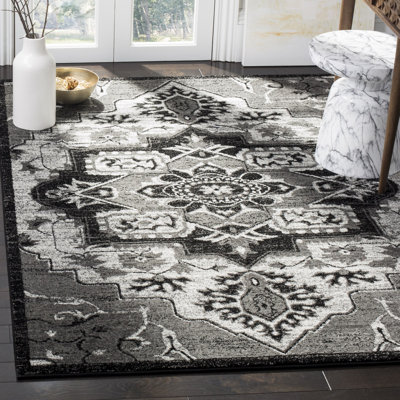 Tapis oriental Lyniya