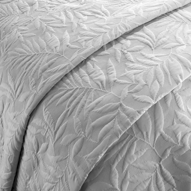Zaragoza Polyester Floral Bedspread, Silver
