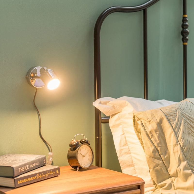 Demont Plug-in Wallchiere, Yes, Brushed Nickel