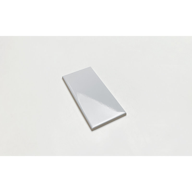 Carreau de céramique 3 "x 6" Hudson, Gris froid brillant