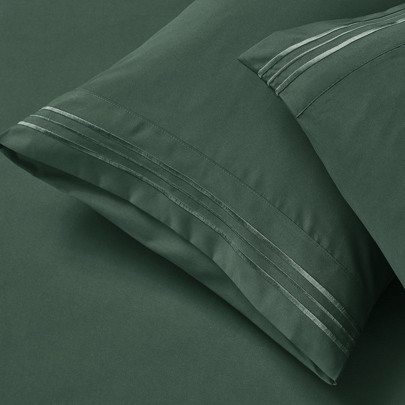 1800 Series Double-Brushed Microfiber Hypoallergenic Sheet Set, Hunter Green, California King Sheet Set with 2 Pillowcases