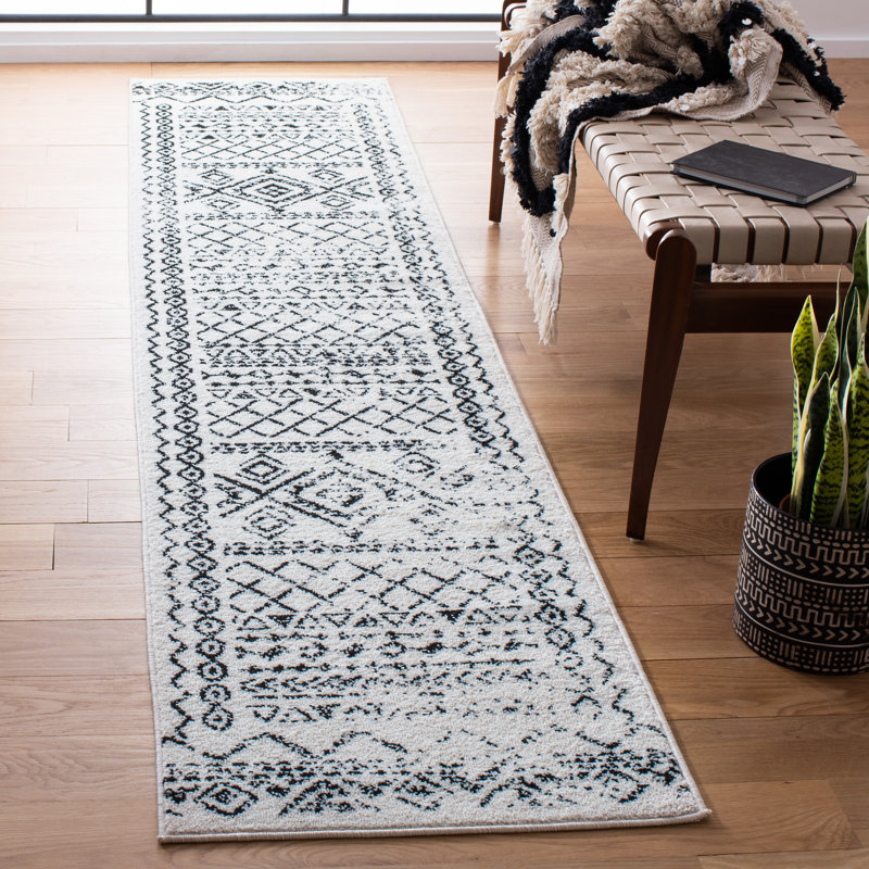 Tapis noir / ivoire Sturdevant Southwestern, Tapis de couloir 2 pi x 8 pi