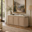 Buffet élégant avec dessus en pierre et dessus en corde avec corde idéal pour le rangement élégant dans les salles à manger ou les espaces de vie