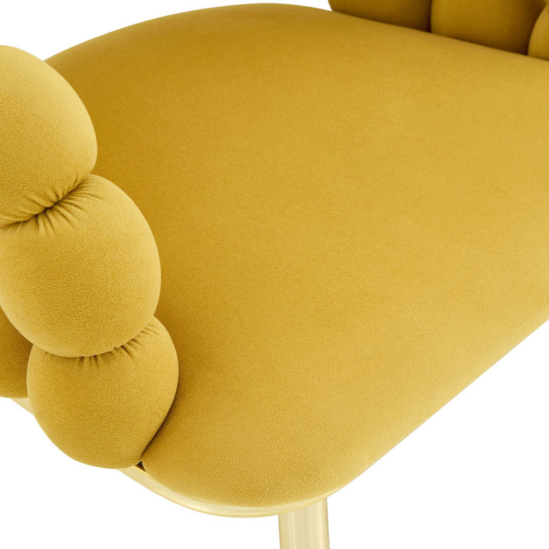 Chaise moderne en velours avec pieds en métal doré
