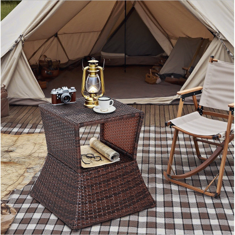Table de bout d'extérieur avec trou pour parasol, table de bout en osier de rotin