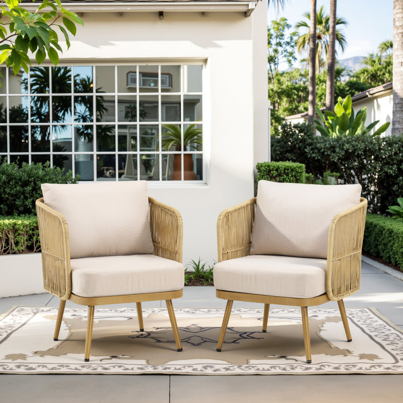 2 chaises de patio toutes saisons en PE, coussins en mousse épaissie de 4 po, - lavables à l'eau et à la machine, housses à séchage rapide