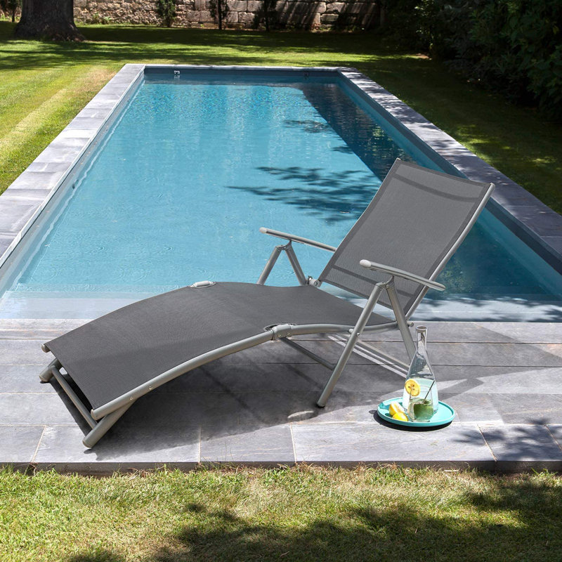 Flarrie Outdoor Rust-Resistant Metal Chaise Lounge, Gray