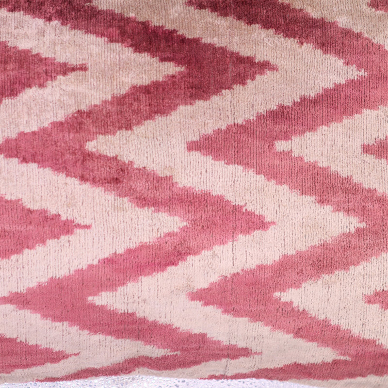 Housse et insert de coussin rectangulaire en soie / velours, Chevrons