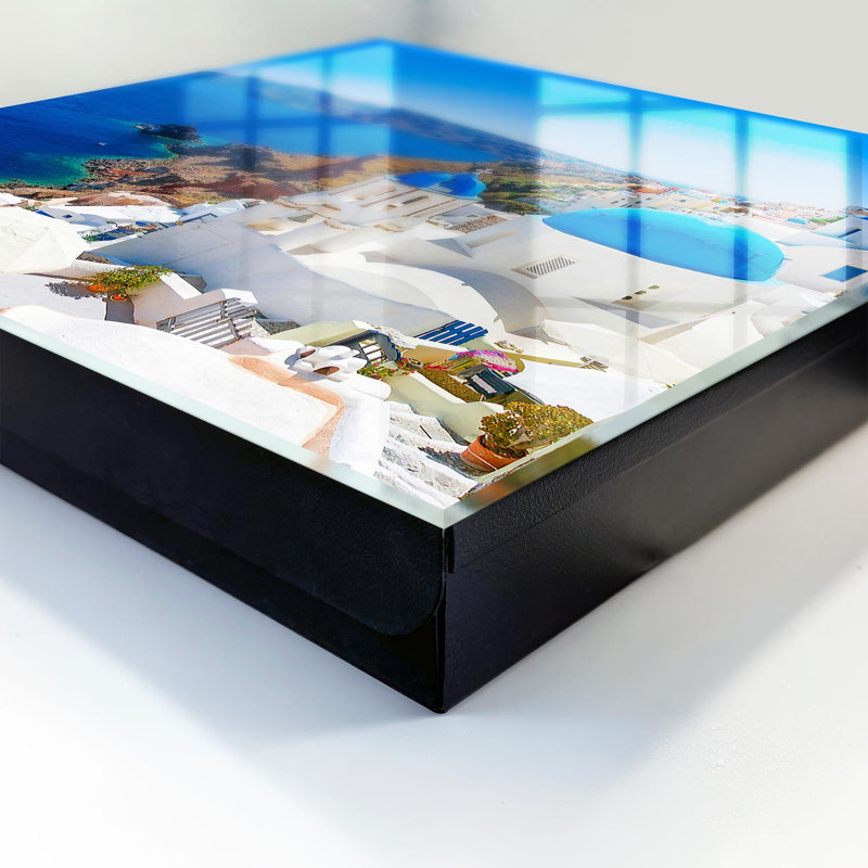 Key box, Opens to the left, 30x30x5, White, White buildings with blue domes by the sea, 
