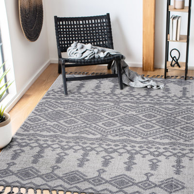 Tapis 6 x 9 Loom & Collection, blanc / gris, intérieur / extérieur traditionnel, teinté, sans abri, -, pour animaux de compagnie, facile à nettoyer, hauteur de velours de 0,28 po, intérieur / extérieur, sans abri, sécuritaire pour / animaux de compagnie, à moyen 0,28