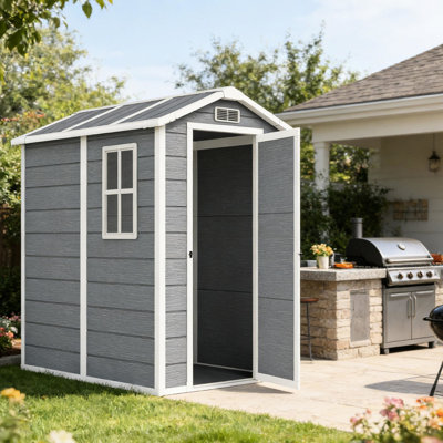 Remise extérieure spacieuse pour le rangement du patio, comprenant une fenêtre de style maison de campagne, une circulation d'air en polypropylène et en aluminium de couleur grise, avec rangement de jardin polyvalent de l 51,6 po x P 73,2 po et H 78 po