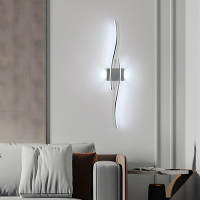 Shaped 90cm Aluminium Wall Lamp