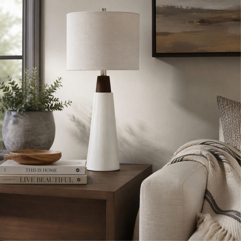 Lampe de table, céramique triangulaire et bois