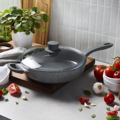 ZWILLING Parma Plus Ceramic 3.9-Qt Aluminum Ceramic Nonstick Sauté Pan With Lid & Helper Handle
