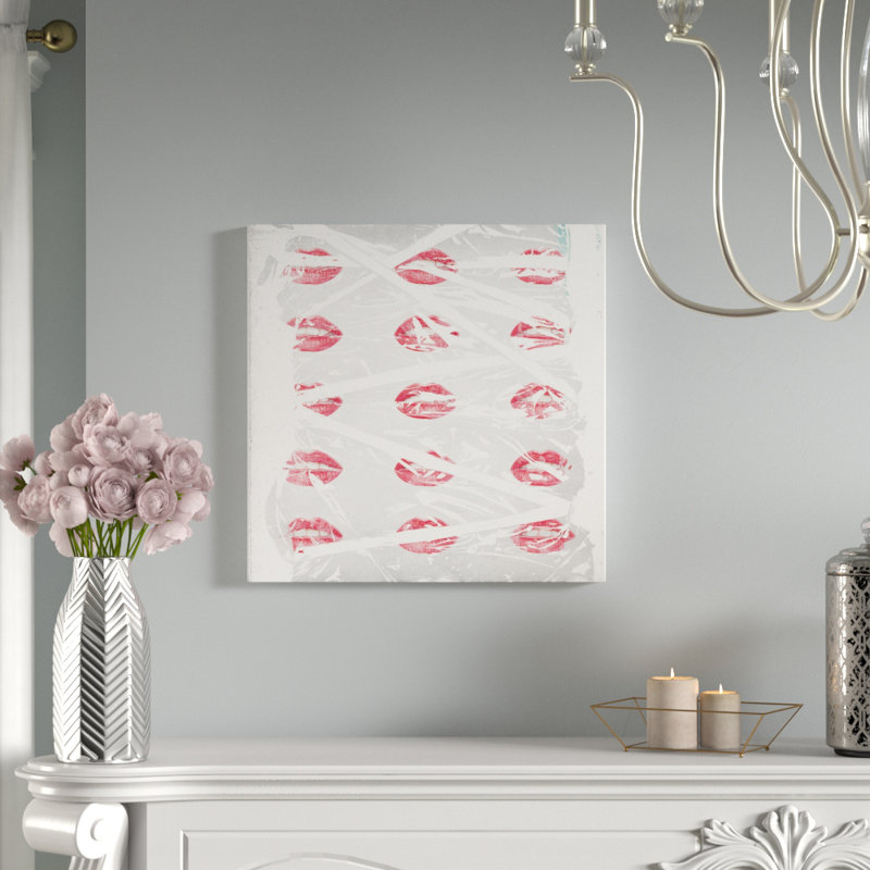 «Lips» par Teis Albers, impression sur toile, H 26 po x l 26 po x P 1,5 po, Toile avec cadre noir, Pas de tapis