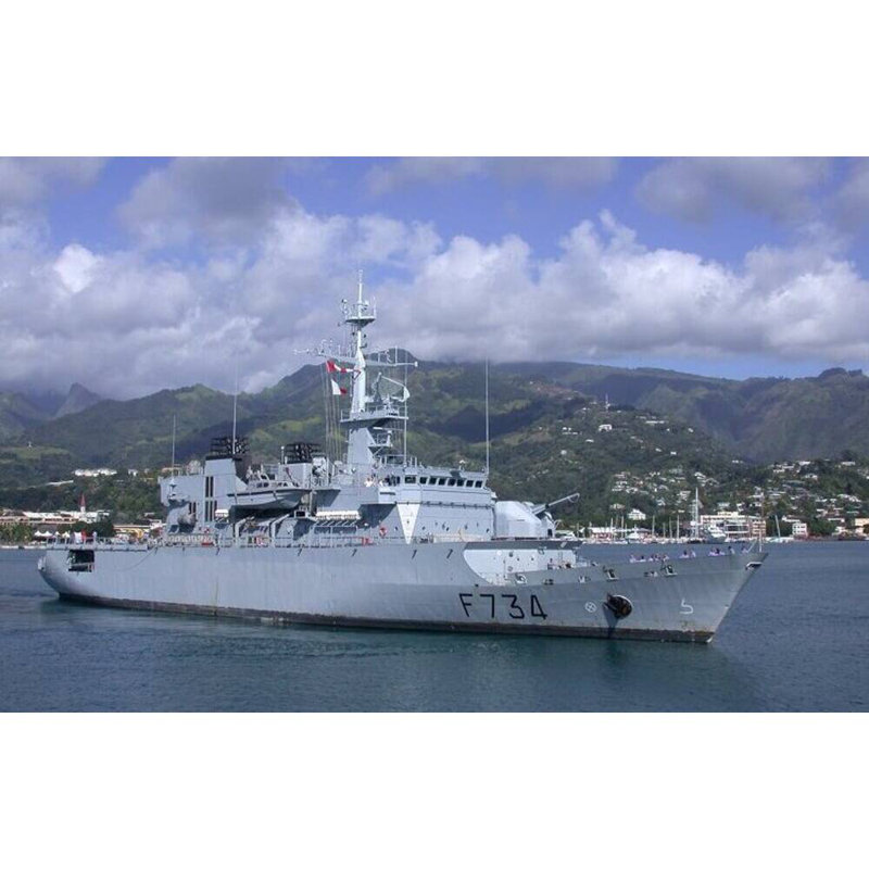 Floreal-class Frigate Large, 10" H x 30" W x 5" D