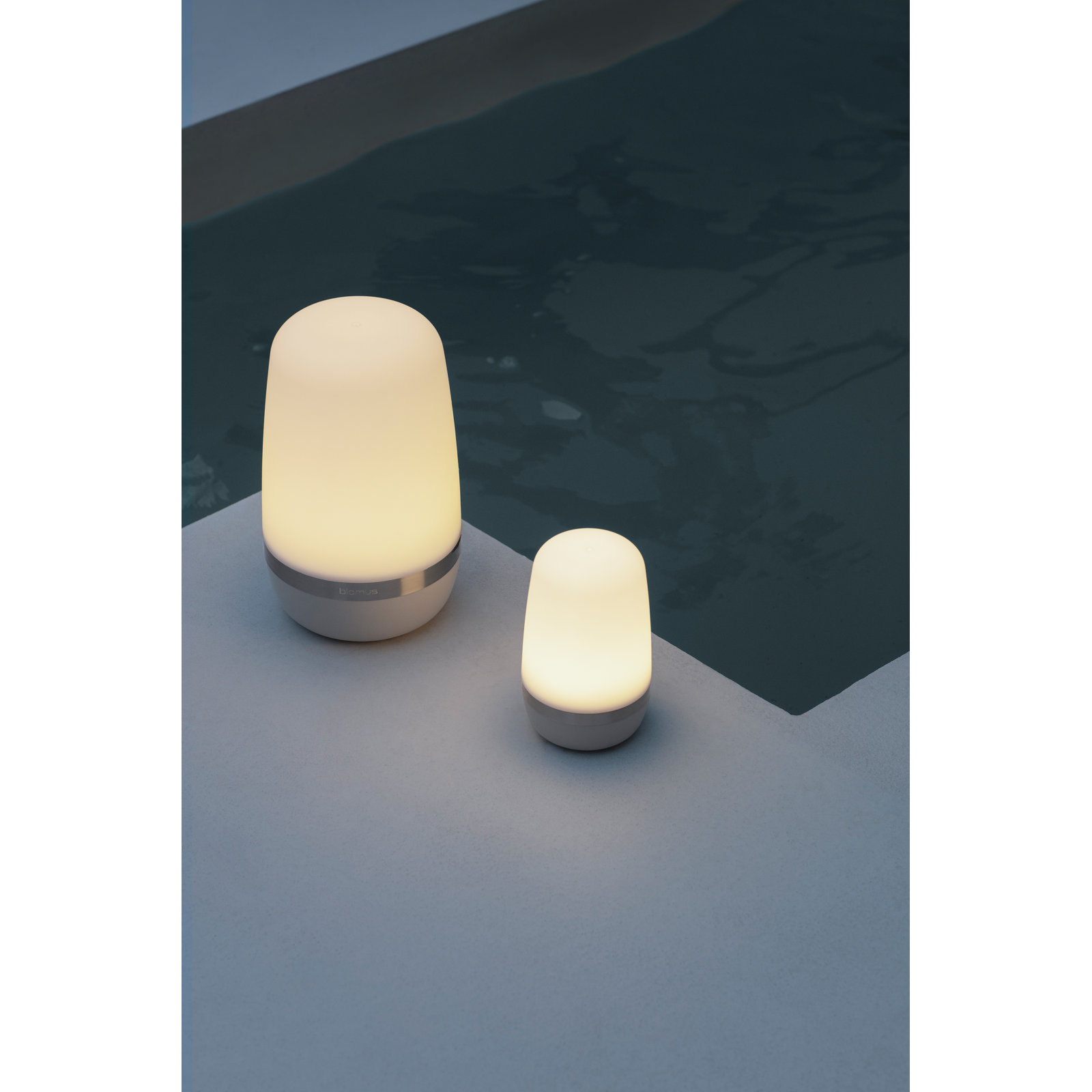 SPIRIT Mobile Rechargeable LED Outdoor Table Lamp, White/Moonbeam, 9.8" H x 5.9" W x 5.9" D