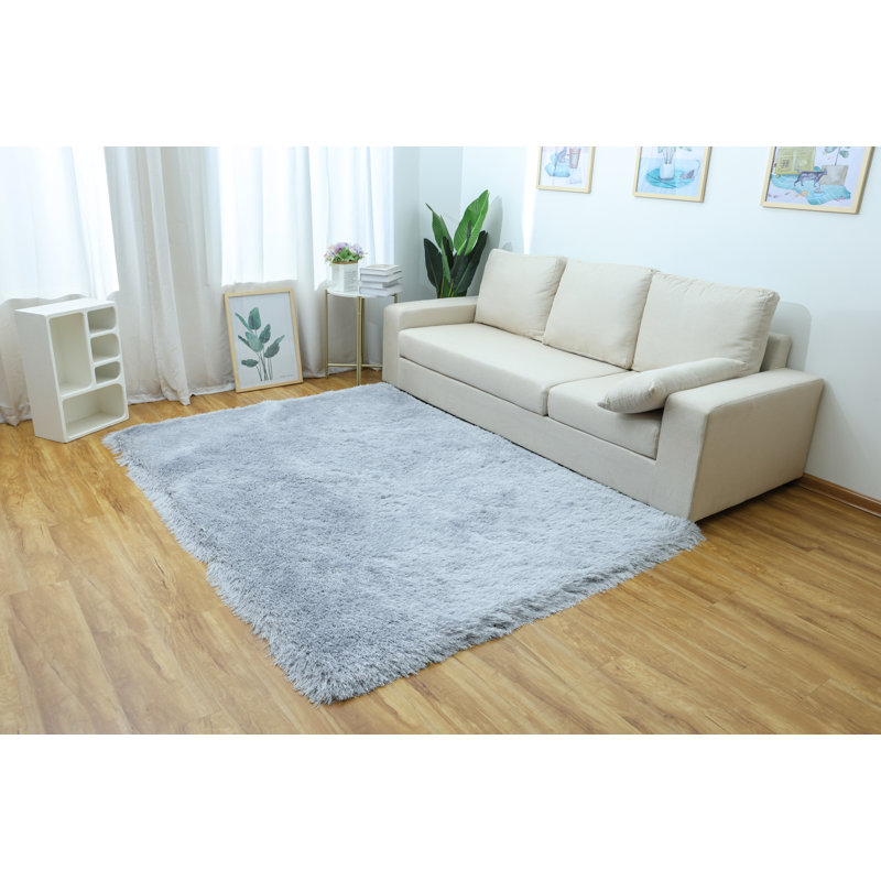 Tapis argenté Felicisimo, Rectangle 7 pi 9 po x 9 pi 9 po