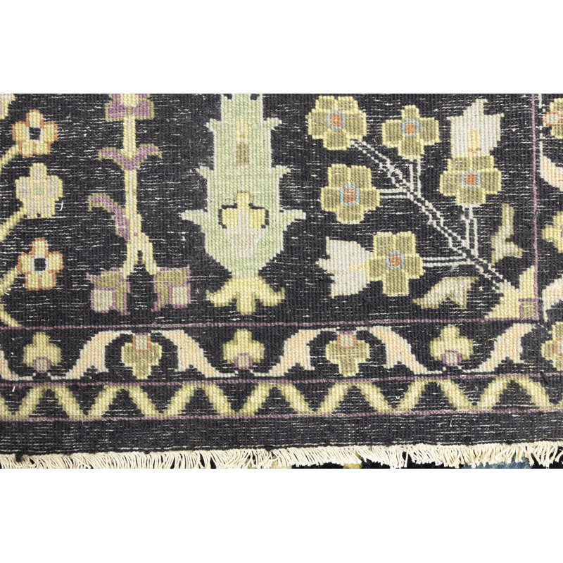 Tapis noir traditionnel Oushak Chobi