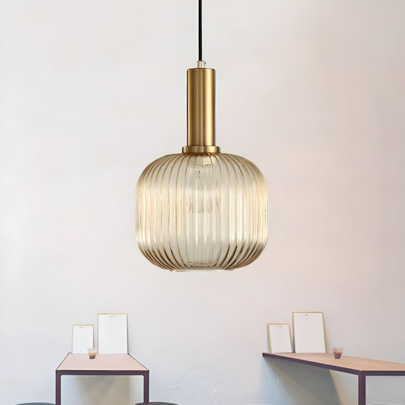 Luminaire suspendu en laiton brossé à 1 lumière Yarlyn, Ambre