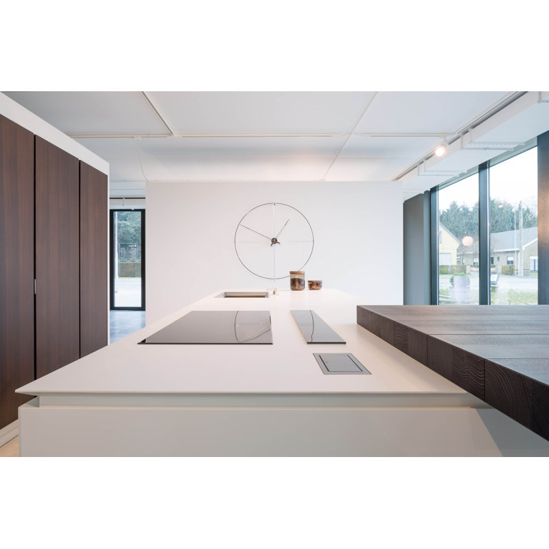 Bilbao Metal Analog Wall Clock, Black/Walnut