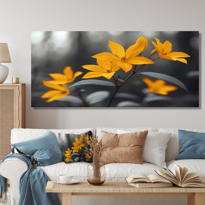 Fleur de cerisier jaune et jaune III