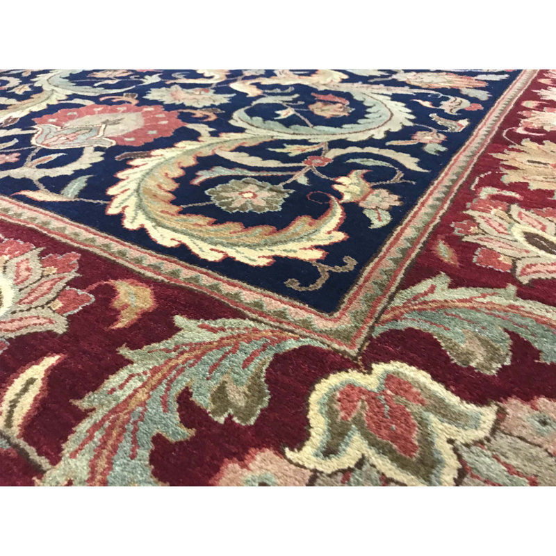 Hand Woven Wool Floral Area Rug