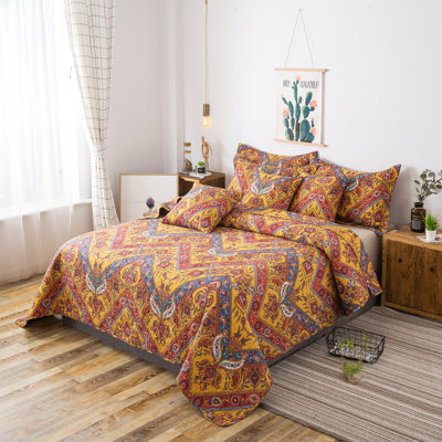 Hanging Garden Polyester Quilt