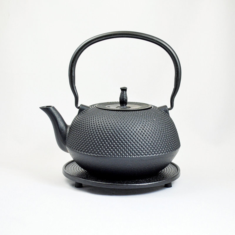 World Menagerie Dee 1.5ml Solid Colour Teapot, Black
