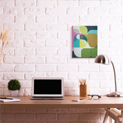 «Abstract Curved Shapes Green Pink Brown» par Marion Griese - impression
