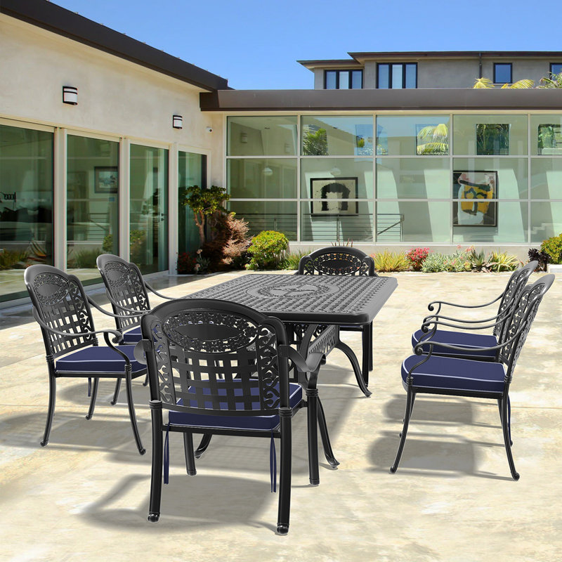 Ensemble de 7 pièces de mobilier de patio en aluminium coulé avec cadre noir et coussins bleus (Identique à: W1710S00591)