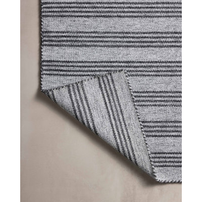 Tapis intérieur / extérieur gris tourterelle / gris anthracite Magnolia Home par Joanna Gaines x Loloi