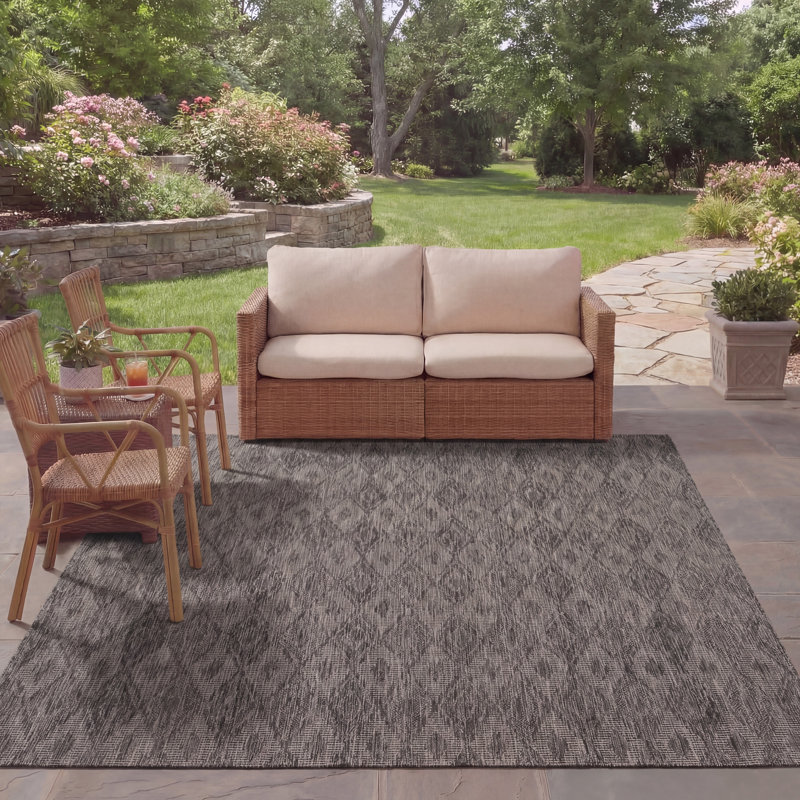 Ajacia Geometric Black Indoor/Outdoor Area Rug, Rectangle 8' x 11'