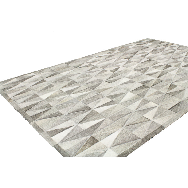 Gray Geometric Handmade Cotton and Cowhide Rug, 8' x 10'
