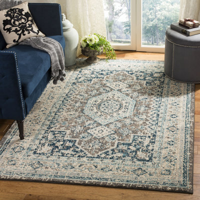 Dostie 100 Performance Oriental Rug