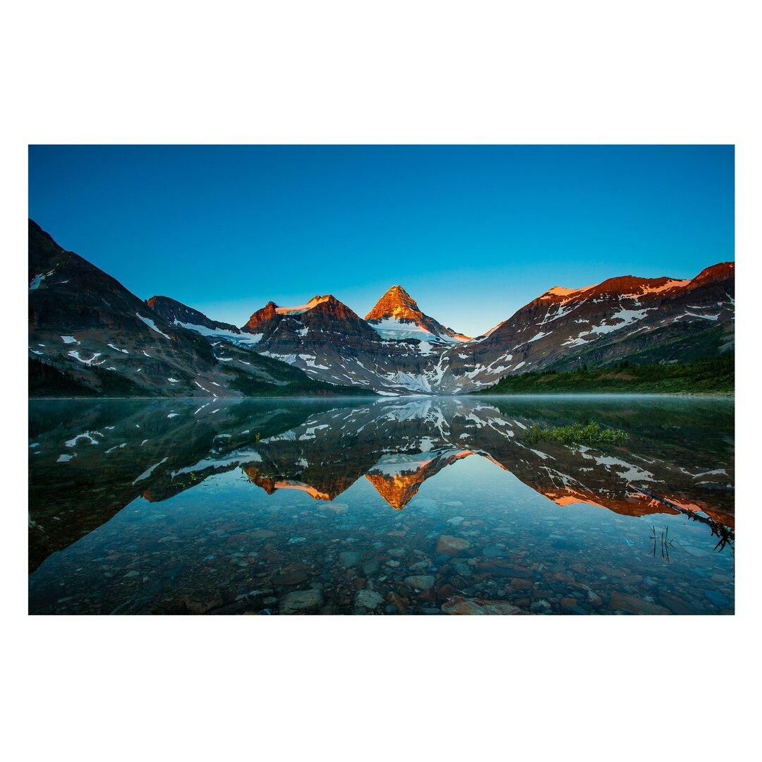 Tapete Mountain Landscape at Lale Magog