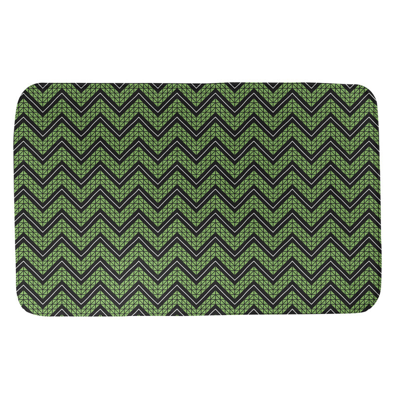 Tapis pour salle de bain à motif à chevrons à la main Stephenie, l 21 po x L 34 po, Vert / Noir