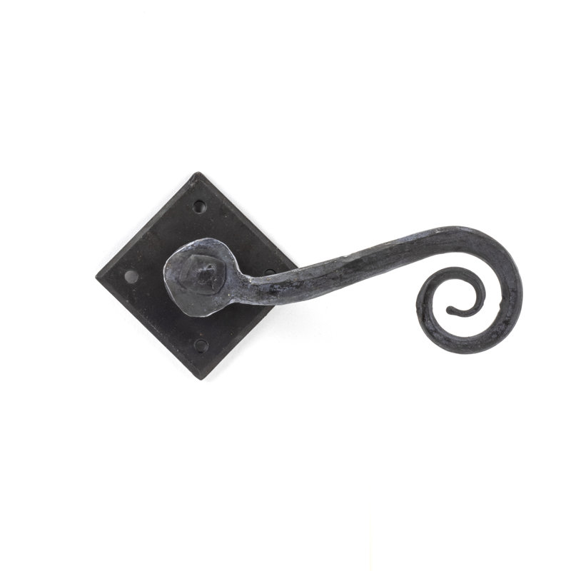 Monkeytail Lever on Rose Set (Diamond), Beeswax