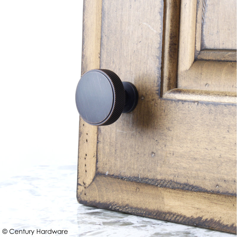 Diamond Knurling 1 3/8" Diameter Round Knob, Regent Bronze/Copper