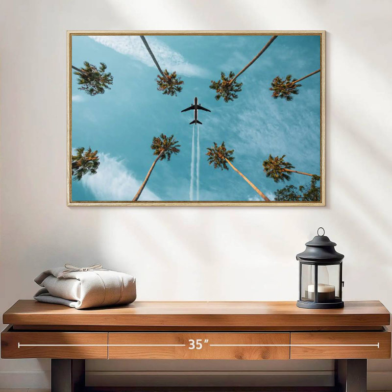 Avion au-dessus de palmiers, 25 po x 17 po, Cadre flottant en bois naturel